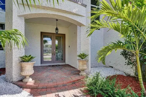 12140 SW 3rd Street Plantation FL 33325