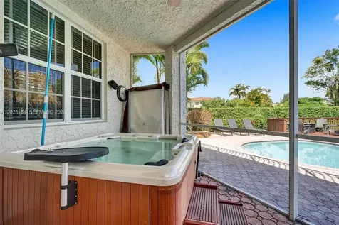 12140 SW 3rd Street Plantation FL 33325