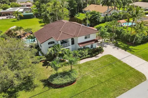 12140 SW 3rd Street Plantation FL 33325