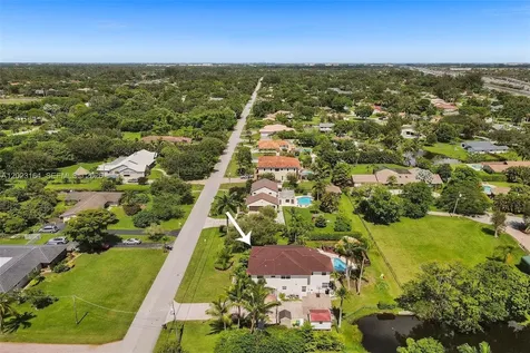 12140 SW 3rd Street Plantation FL 33325