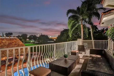 12140 SW 3rd Street Plantation FL 33325
