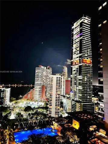 185 SE 14th Terrace Miami FL 33131