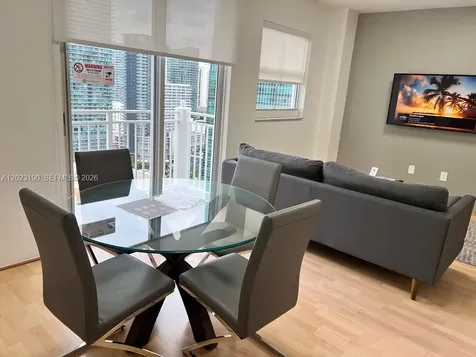 185 SE 14th Terrace Miami FL 33131