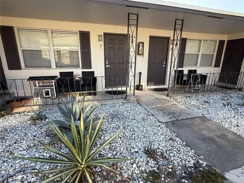 2216 Fillmore Street Hollywood FL 33020