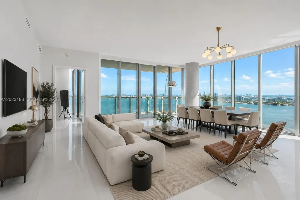 2900 NE 7th Avenue Miami FL 33137
