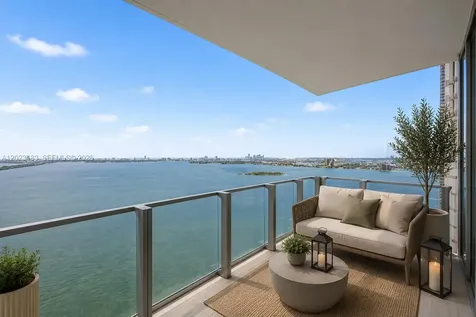 2900 NE 7th Avenue Miami FL 33137
