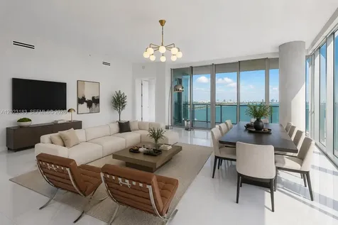 2900 NE 7th Avenue Miami FL 33137