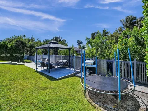 2330 NE 195th Street Miami FL 33180
