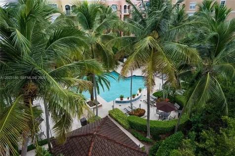 19601 E Country Club Drive Aventura FL 33180