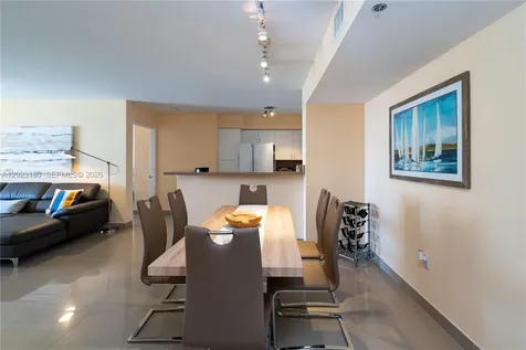 19601 E Country Club Drive Aventura FL 33180