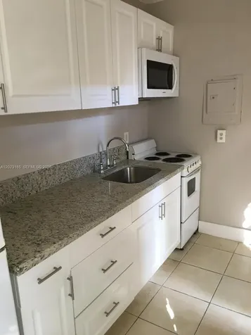 520 SW 4th Street Miami FL 33130