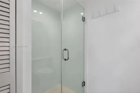 2000 Towerside Terrace Miami FL 33138