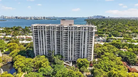 2000 Towerside Terrace Miami FL 33138