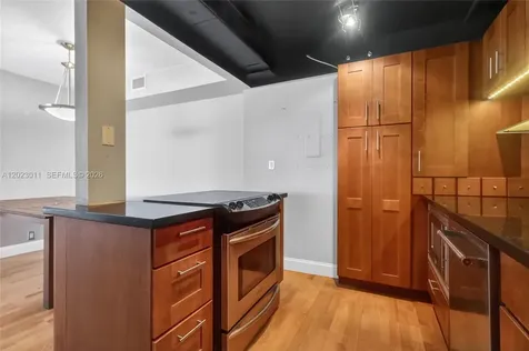 2000 Towerside Terrace Miami FL 33138