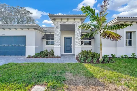 27210 SW 159th Path Homestead FL 33031