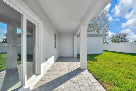 27210 SW 159th Path Homestead FL 33031