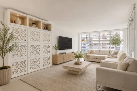 18051 Biscayne Boulevard Aventura FL 33160