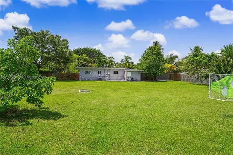 8331 SW 100th Street Miami FL 33156