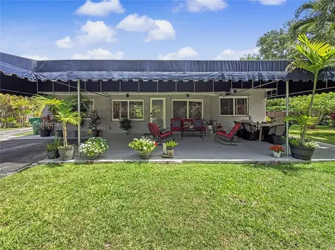 8331 SW 100th Street Miami FL 33156