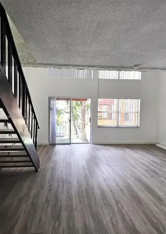 17901 NW 68th Avenue Hialeah FL 33015