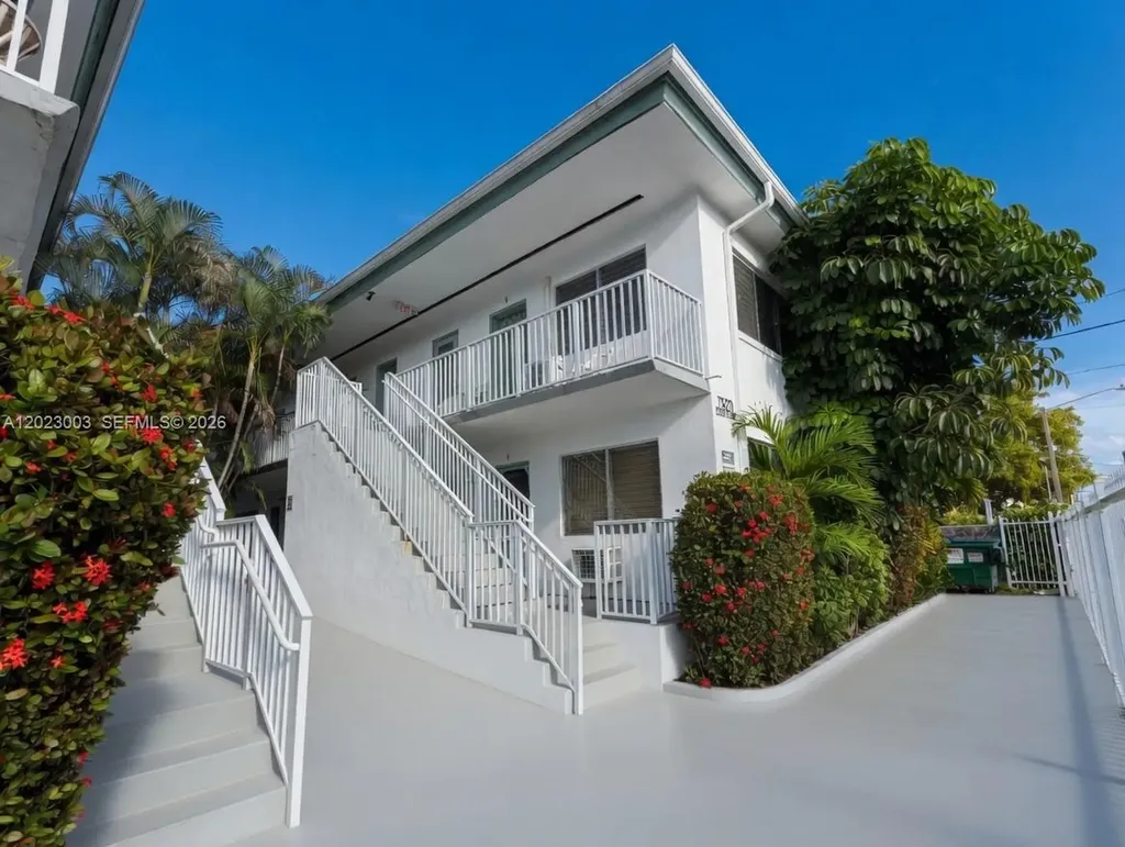 7935 Carlyle Avenue Miami Beach FL 33141