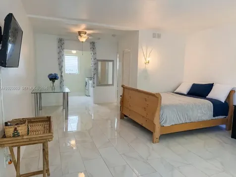 7935 Carlyle Avenue Miami Beach FL 33141