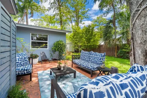 4270 NW 20th Avenue Oakland Park FL 33309