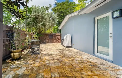 4270 NW 20th Avenue Oakland Park FL 33309