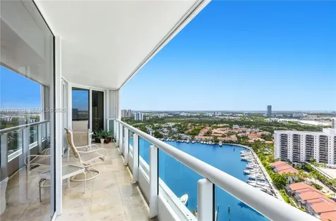 21055 Yacht Club Drive Aventura FL 33180