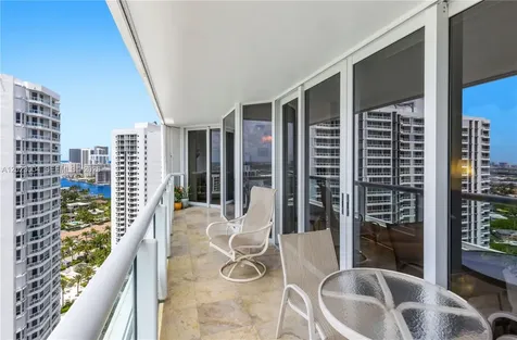 21055 Yacht Club Drive Aventura FL 33180
