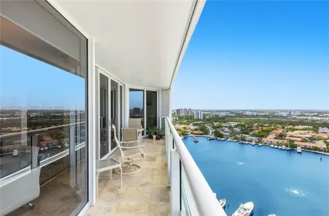 21055 Yacht Club Drive Aventura FL 33180