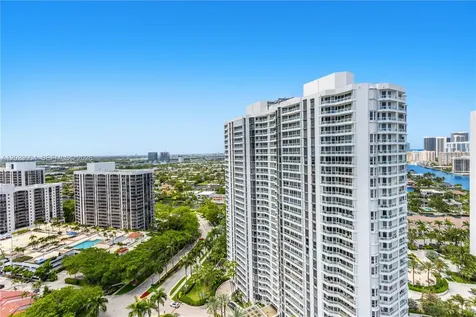 21055 Yacht Club Drive Aventura FL 33180