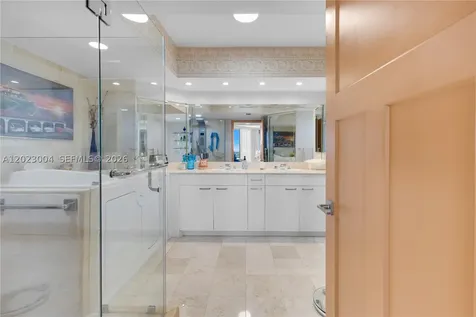 21055 Yacht Club Drive Aventura FL 33180