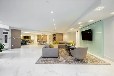 21055 Yacht Club Drive Aventura FL 33180