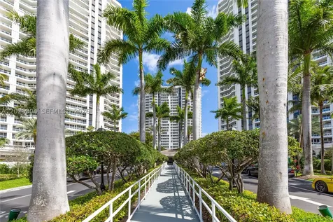 21055 Yacht Club Drive Aventura FL 33180