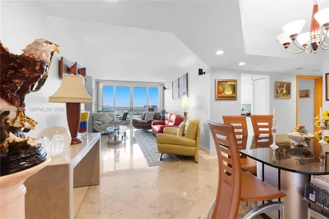 21055 Yacht Club Drive Aventura FL 33180