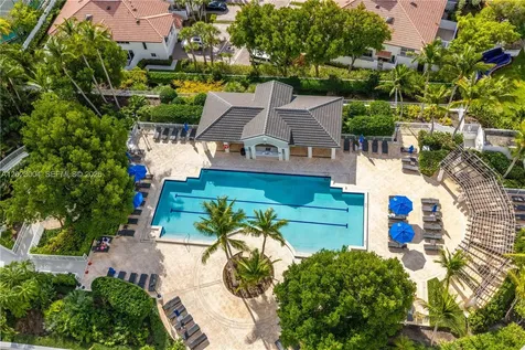21055 Yacht Club Drive Aventura FL 33180