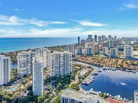 21055 Yacht Club Drive Aventura FL 33180