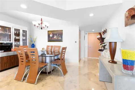 21055 Yacht Club Drive Aventura FL 33180