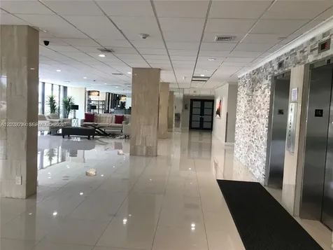 2017 S Ocean Drive Hallandale Beach FL 33009