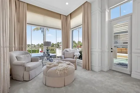 656 Hermitage Circle Palm Beach Gardens FL 33410