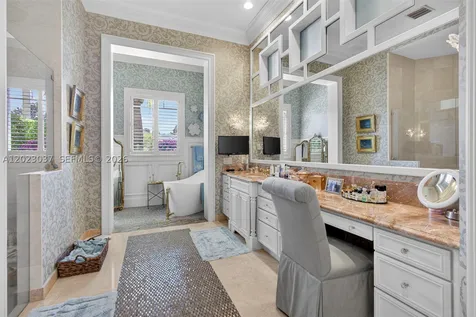 656 Hermitage Circle Palm Beach Gardens FL 33410
