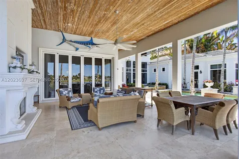 656 Hermitage Circle Palm Beach Gardens FL 33410