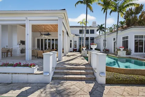656 Hermitage Circle Palm Beach Gardens FL 33410