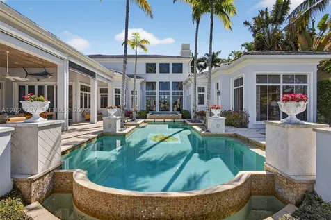 656 Hermitage Circle Palm Beach Gardens FL 33410