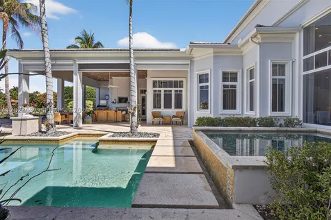 656 Hermitage Circle Palm Beach Gardens FL 33410