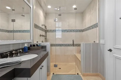 656 Hermitage Circle Palm Beach Gardens FL 33410