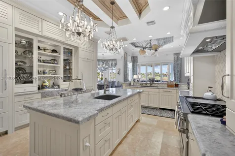 656 Hermitage Circle Palm Beach Gardens FL 33410