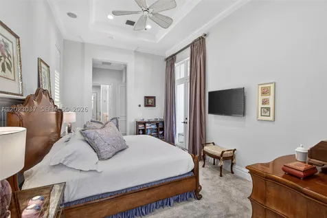 656 Hermitage Circle Palm Beach Gardens FL 33410