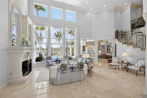 656 Hermitage Circle Palm Beach Gardens FL 33410